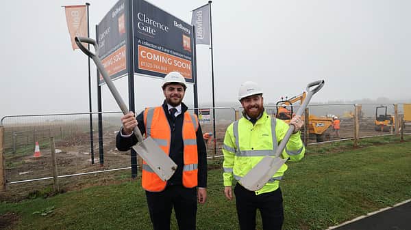 Media 2042 clarence gate