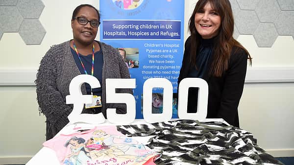 Media 2083 childrens hospital pyjamas