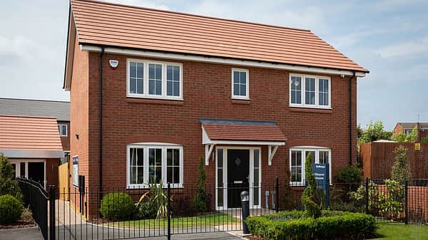 Media 2084 hampton trove