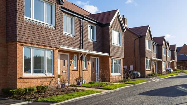 Media 2233 admiral park tongham