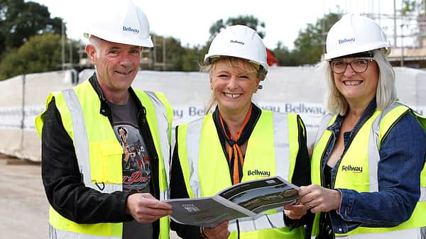 Media 2566 peregrine view dusty boots