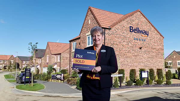 Media 2641 menston angela