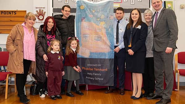 Media 3593 phoebe tennant