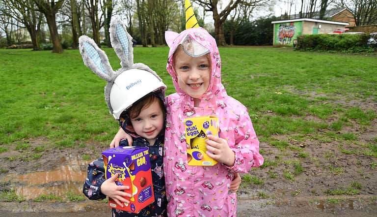 Media 2268 rosie dixon and daisy dixon