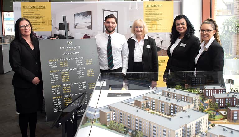 Media 2295 crossways quarter launch