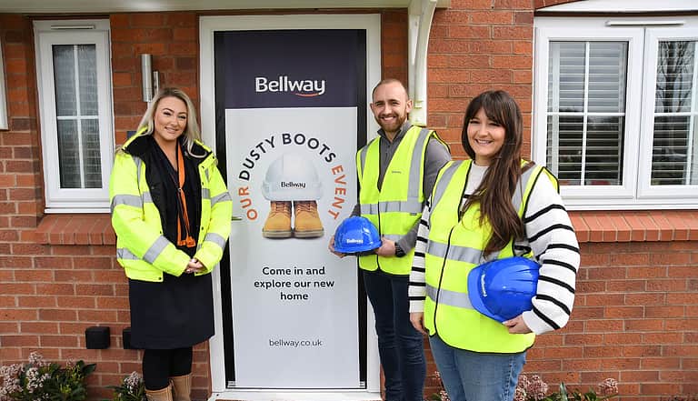 Media 2317 sheasby park dusty boots