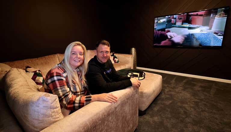 Media 2326 linzi and chris burdon rise