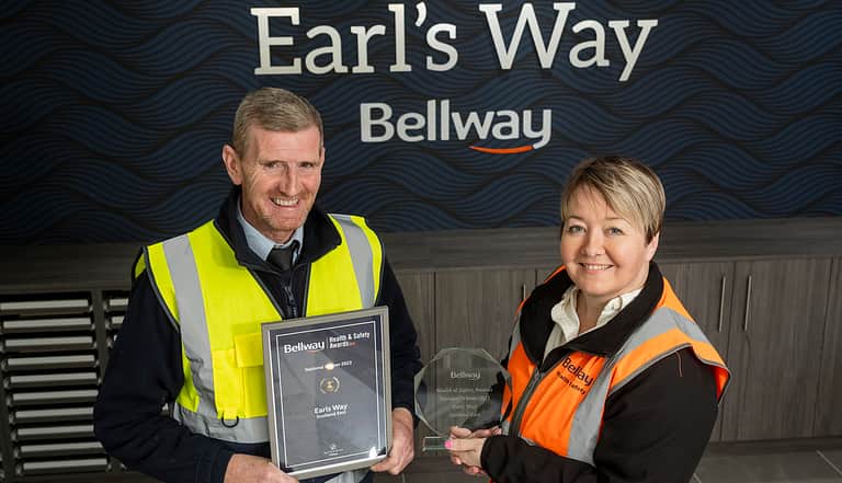 Media 2821 betterwithbellway healthsafety earls way peter lawrie 003