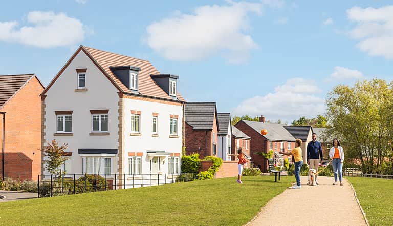 Media akrcld1l west mids general street scene