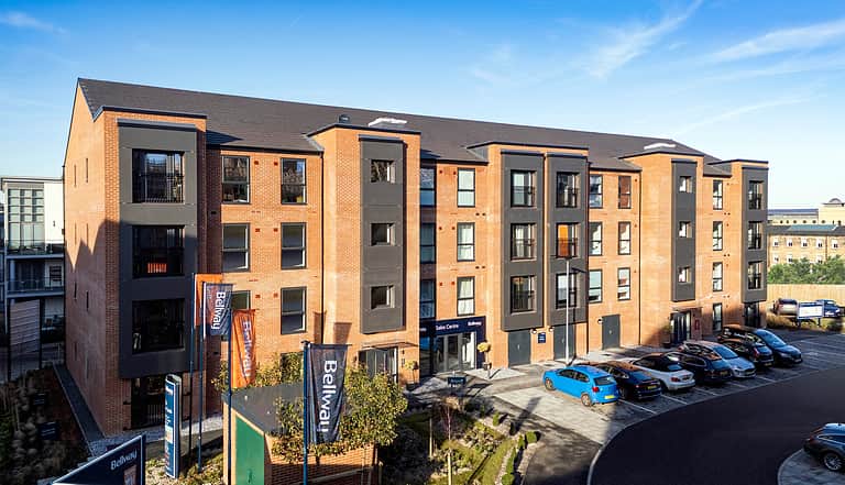 Media l0lbbxoh modello gateshead external