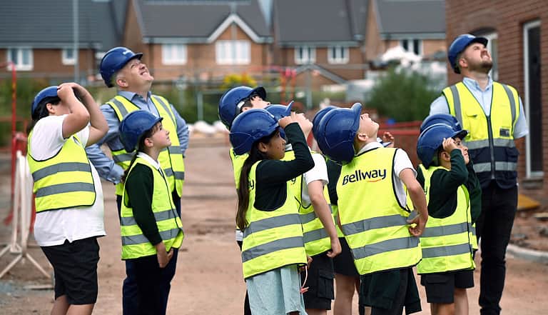 Media olhbavg4 forrest walk school visit