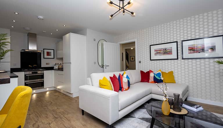 Media r1alfxtx ferry grove lounge