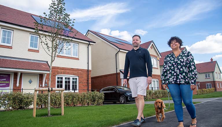 Media sbzhdk2g kim crichlow jason hewitt