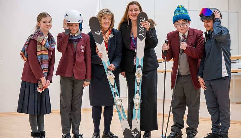 Media v1elwywh co op academy ski lessons donation