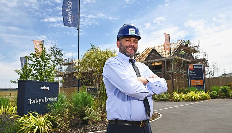 Media vosb0a2k mark symonds wales pitj