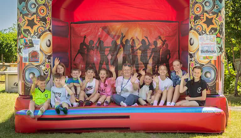 Media xcsbs43a st kenelm s primary school summer fayre