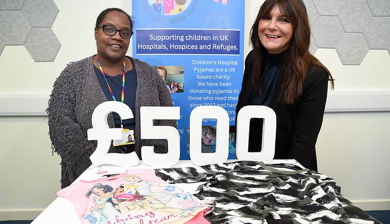 Media 2083 childrens hospital pyjamas