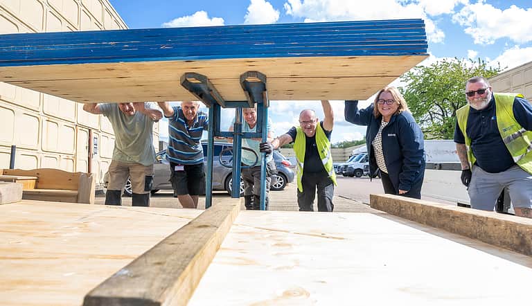 Media kb2enjfn men in sheds mk donation