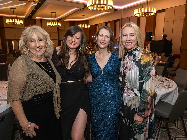 Media 2lpnf1eq cruk charity ball